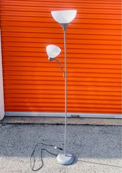 Adjustable 2 lightbulb Lamp