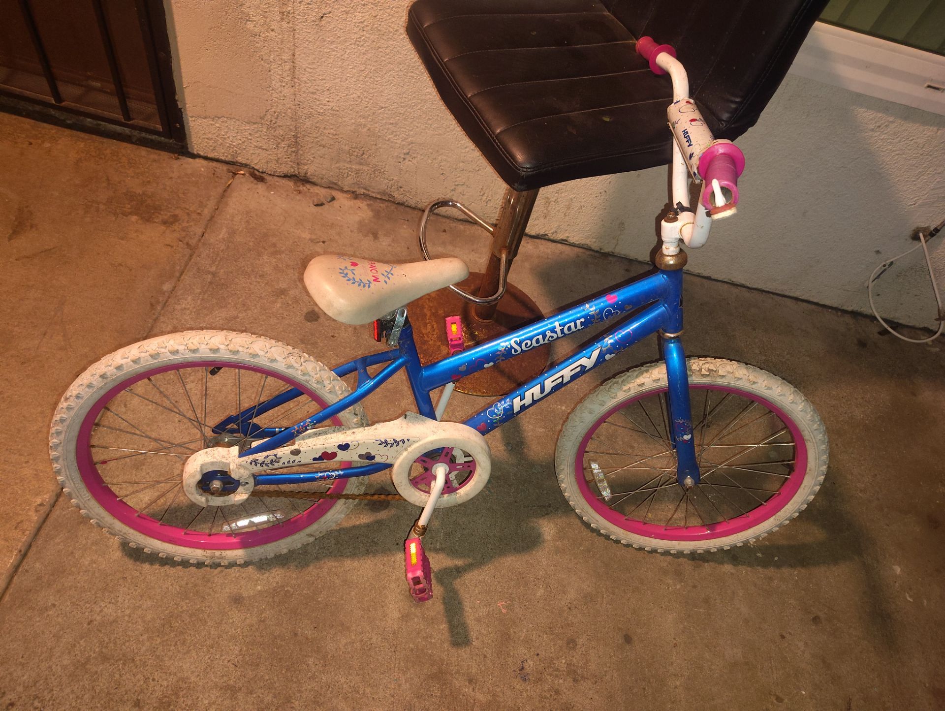 Girls bike