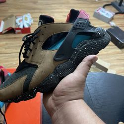NIKE HUARACHE BRITISH DAN