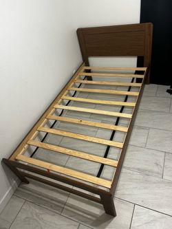 Twin bed