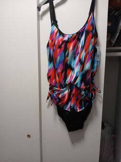 New Ladies One Piece Swimsuit Size 12 $15
