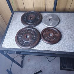 A Pair Of 10lb Barbells And A Pair Of 5lb Barbells  All For Only 20$