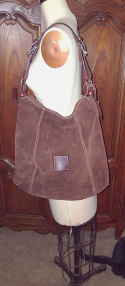 Dooney & bourke purse
