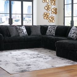 Black Corduroy Sectional , Accent Pillows , Soft Fabric 🤩🚚