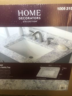 31 in. W x 22 in. D Cultured Marble White Rectangular Single Sink Vanity Top in Everest