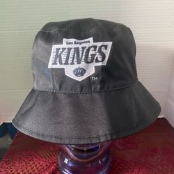 Los Angeles kings pride night bucket hat