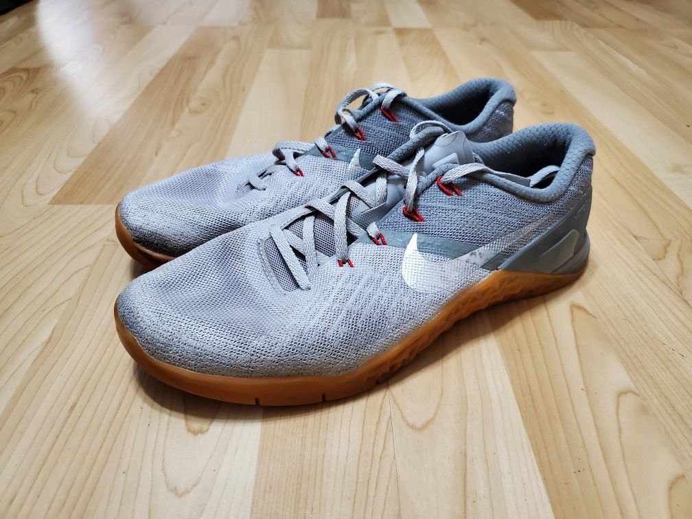 Nike metcon 3 dark stucco hotsell