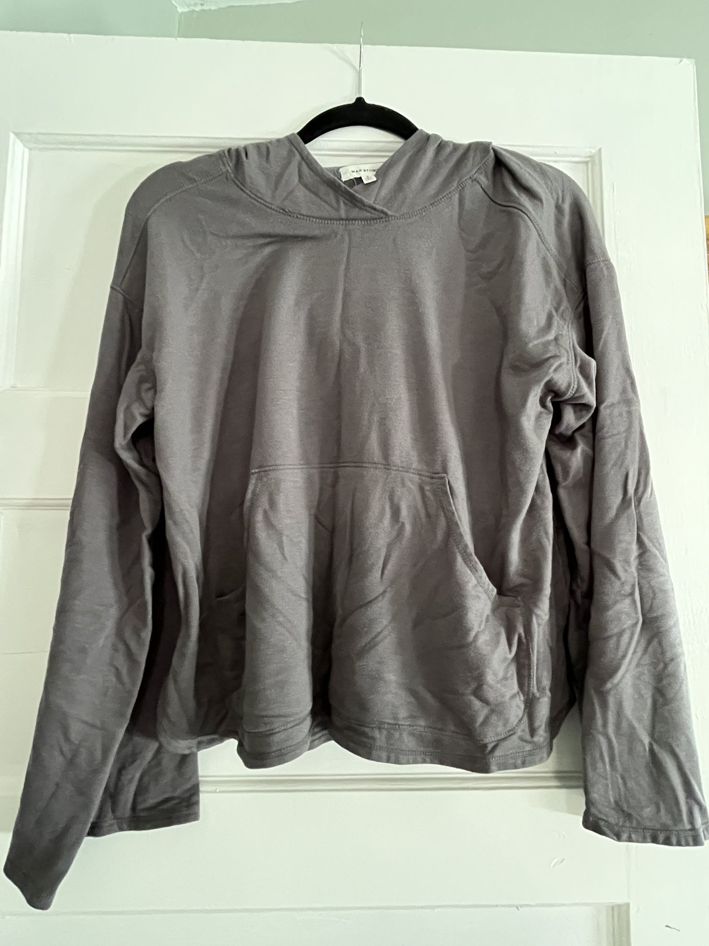 Max Studio Sweatshirt