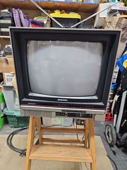 MultiTech Vintage CRT Television with Antenna