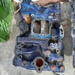 EDELBROCK ALUMINUM INTAKE FOR 350 OLDSMOBILE !!! 100$