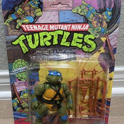 Vintage Teenage Mutant Ninja Turtles Leonardo Carded Figure 