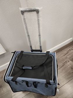 Rolling Pet Carrier with Telescoping Handle