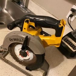 Sierra  De 20 Voltios Regular 