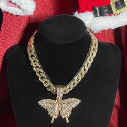 Cuban chain  With pendant