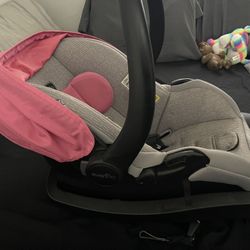 Infant Car seat/Camera 