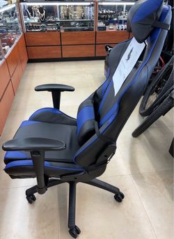 Comfy, Stylish, Reclining Chair for Gaming, Desk
