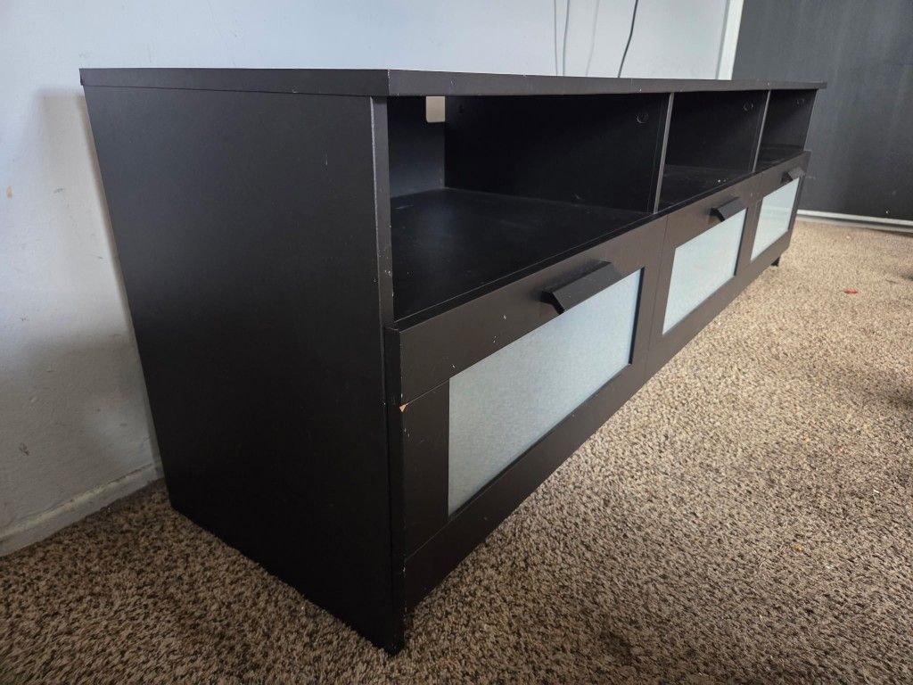 TV Stand Free