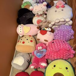 Squish mellows / Plushies