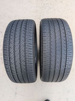 235/40/19 PAIR OF TIRES USED