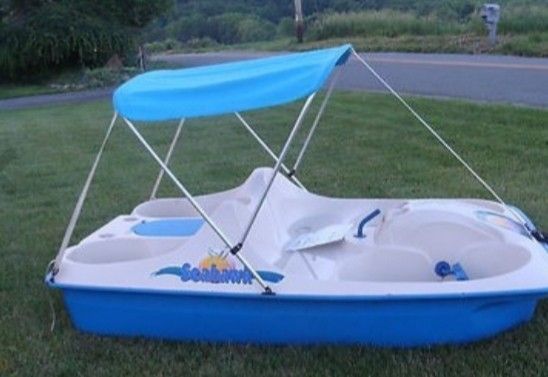 Sundolphin paddle boat