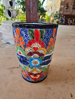 Talavera Medium Size Tall Clay Pots, Planters,Plants, Pottery $65 cada uno.