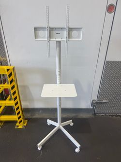 Tv or Monitor stand