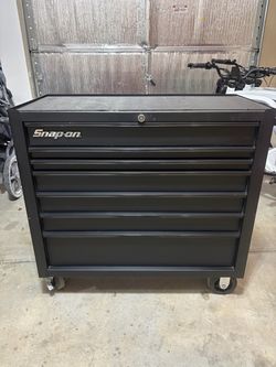 Snap On KRA4107FPOT Tool Box
