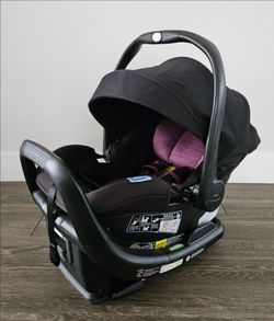 Graco SnugRide SnugFit 35 LX Infant Car Seat with Base