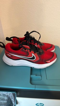 Nike cosmic runner 4Y