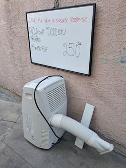 De'Longhi Pinguino 12000 BTU Portable AC