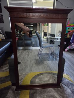 41 x 25in Wall Mirror with wooden Frame