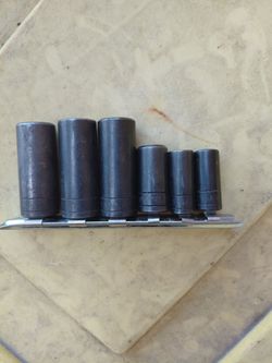 Six piece stud extractors $10