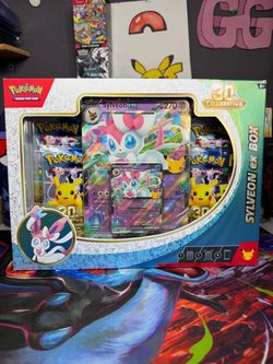 30th Celebration Sylveon ex Box (Pokemon cards)