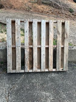 Free Wood Pallet