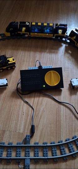 RARE Vintage LEGO 9V Train Set - Cargo Railway