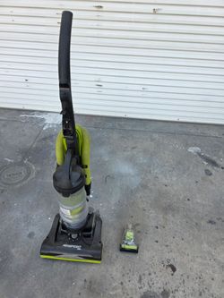 Vacuum Cleaner w/ stair brush