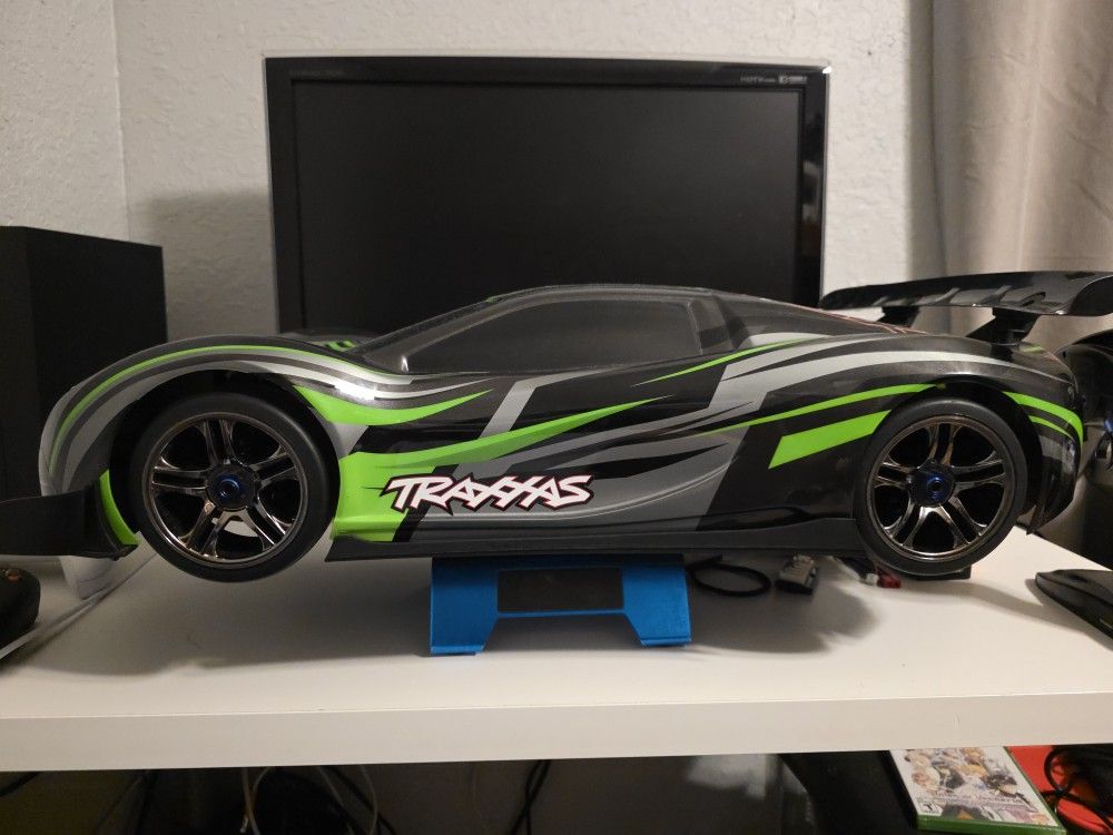 Traxxas X 01 Chassis/body New