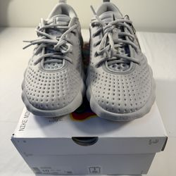 Nike Mind 002 Light Smoke Grey Sz 10m 