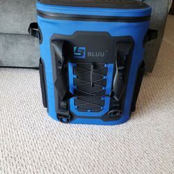 Bluu 25 Qt Backpack Cooler