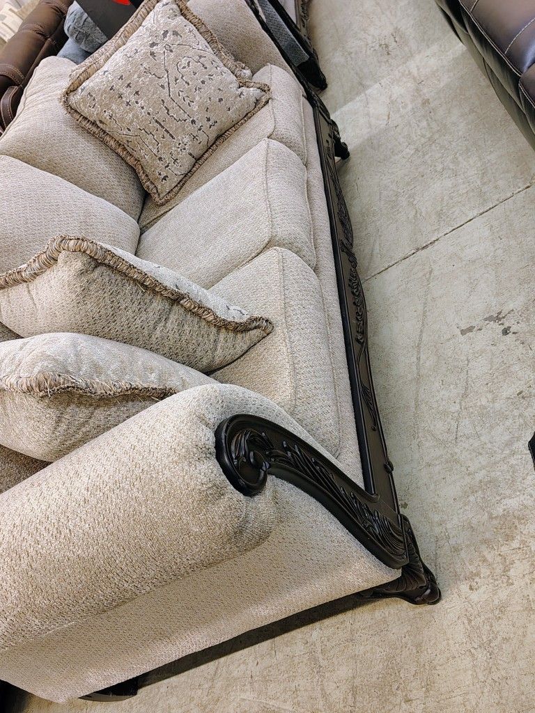 Add Old School Style And Flare To Anything Livingroom Or Office!