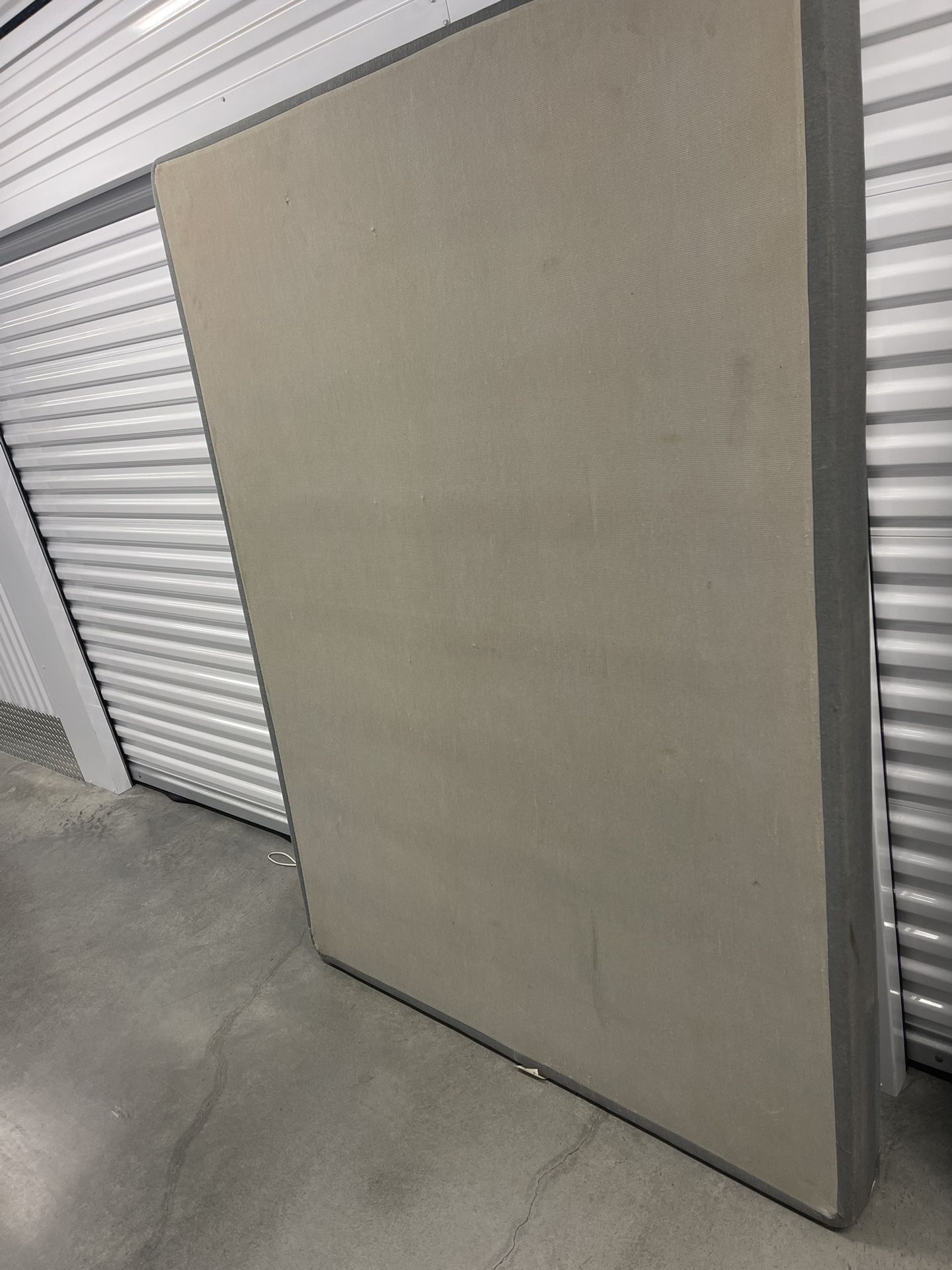 Queen size box spring and mattress