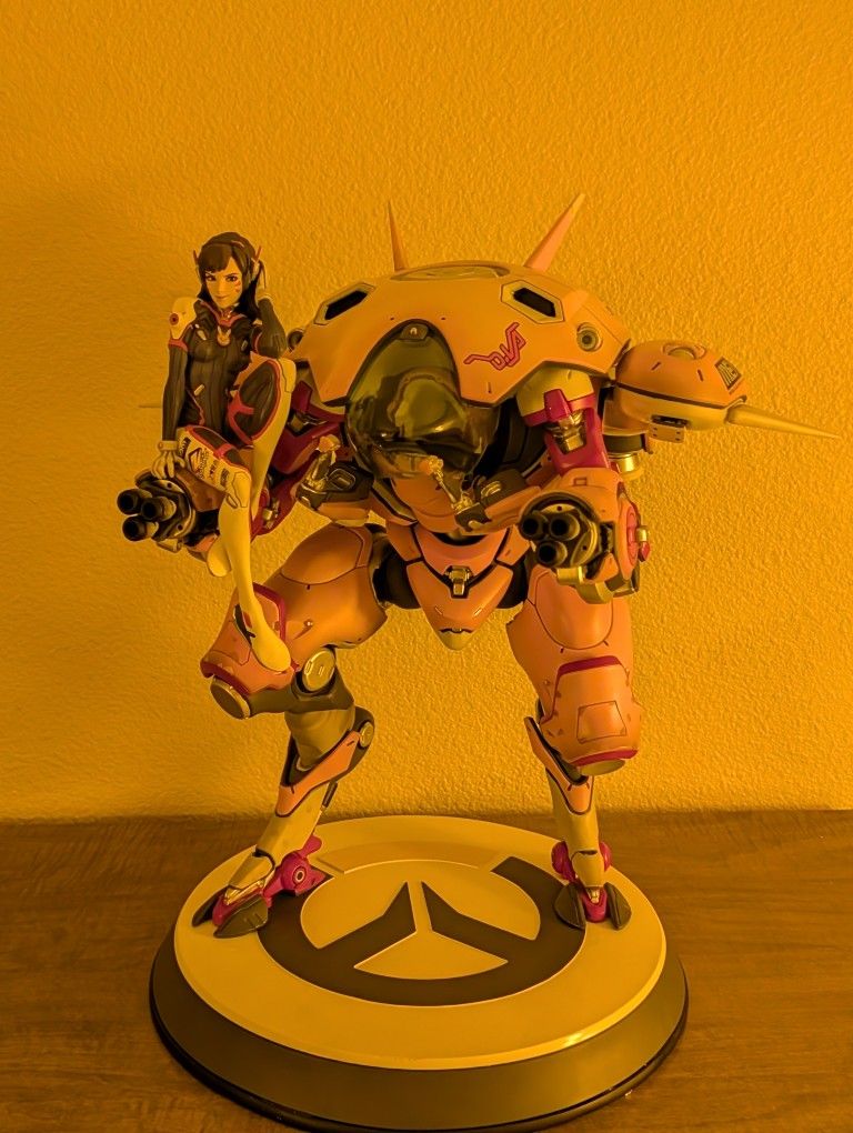 Overwatch https://offerup.com/redirect/?o=RC5WYQ== Official Statue Rare Comes With Box 