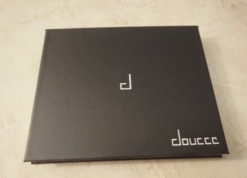 Douccc On The Go Eye Shadow Kit 