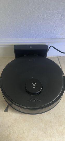 Ecovacs Deebot N20 robot vacuum & mop, model DX55. Works perfectly. Includes charging station.
