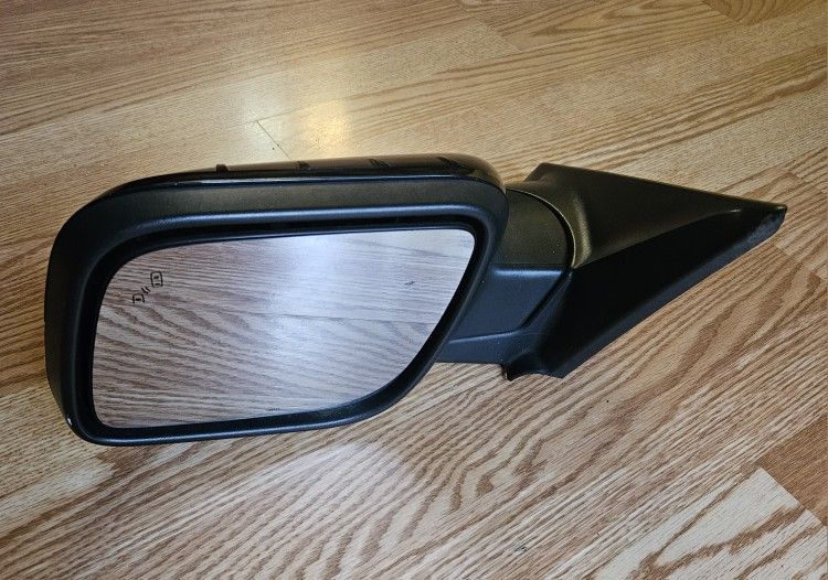 Ford Explorer XLT 2013 Driver Side Mirror 
