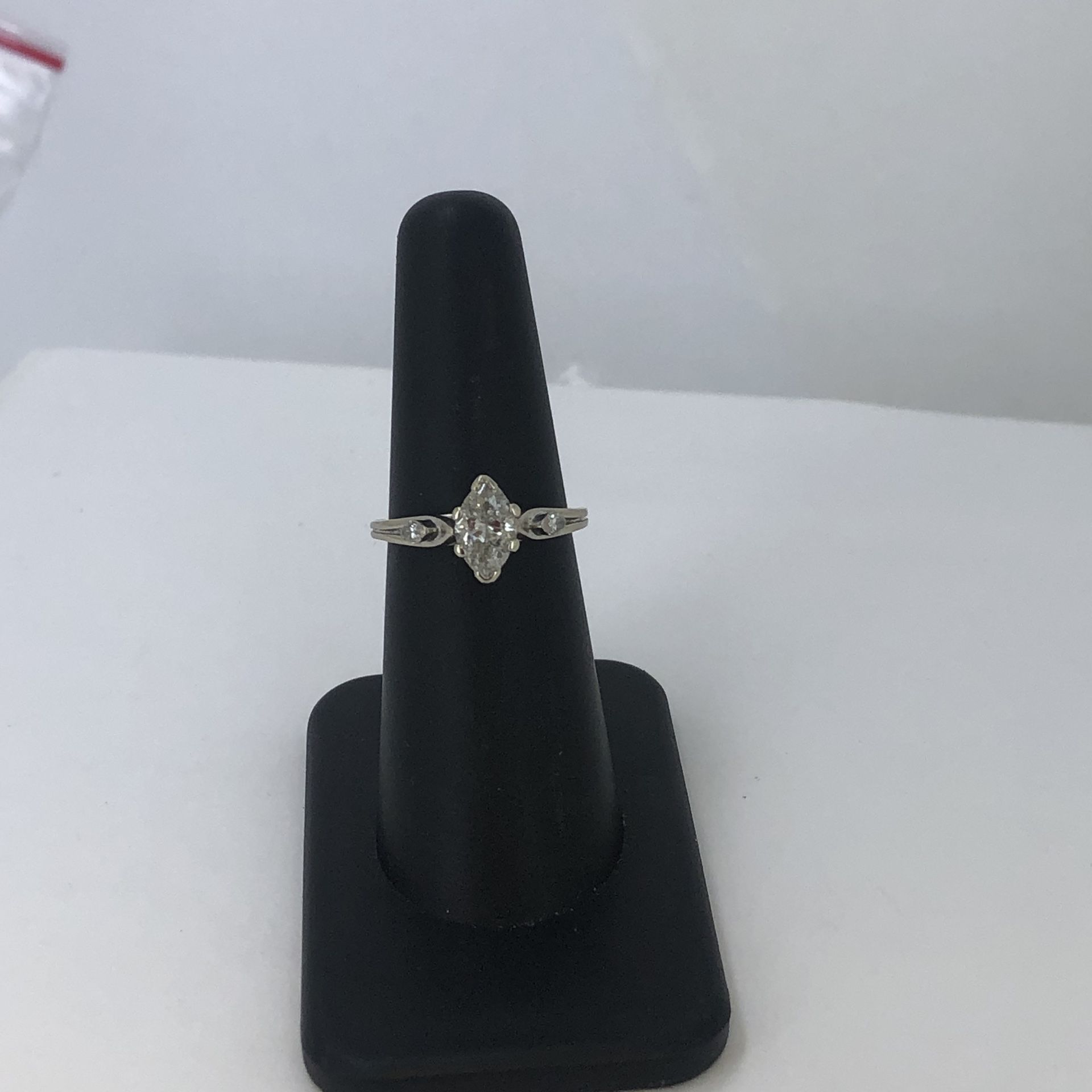 14k White Gold Diamond Ring Size 6
