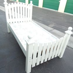 TWIN BED FRAME WITH BOARD 