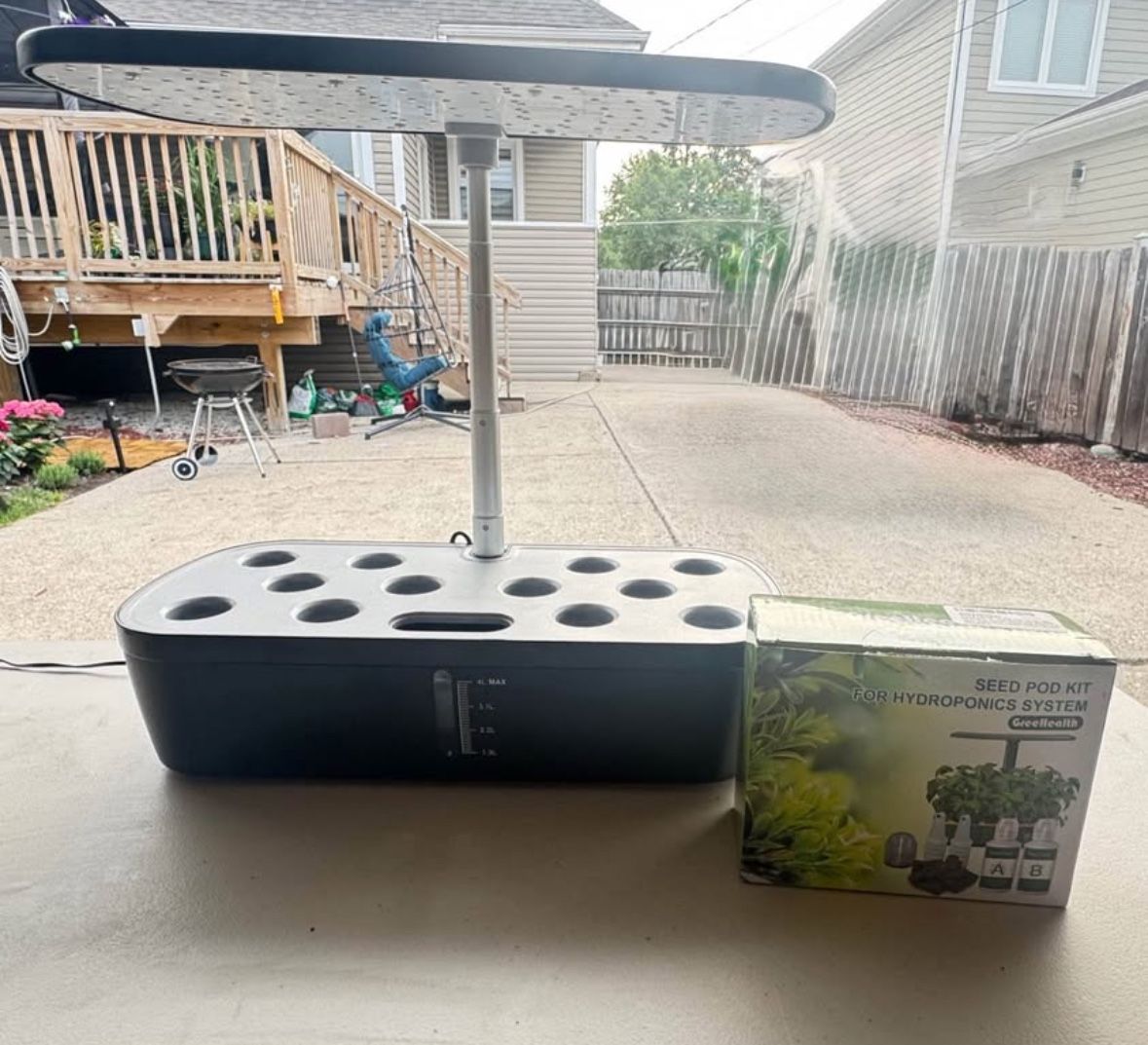 Hydroponic Garden 12 Pod System with Seed Kit!