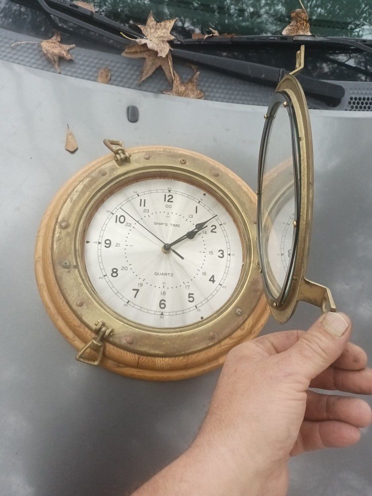 Ship Clock 