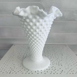 Vintage Fenton White Milk Glass Hobnail Trumpet Vase w/Ruffled Rim. Large 8" tall x 6” wide